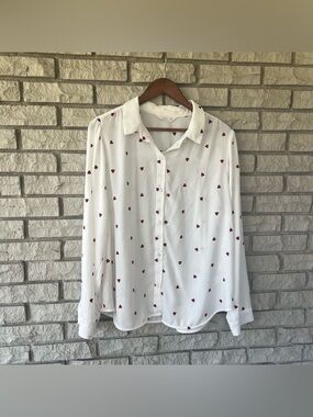 Lauren Conrad Cream And Red Heart Embroidered Button Front Blouse 
Size XXL